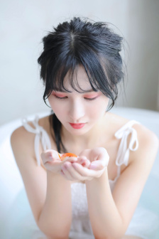 加班的女人